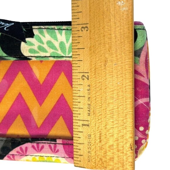 Vera Bradley Ziggy Zinnia Soft Zip ID Case Coin Change Purse Key Ring Wallet - Picture 7 of 7